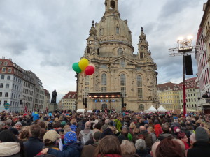 Dresden-Kundgebung_für_Weltoffenheit_am_10._Januar_2015-07